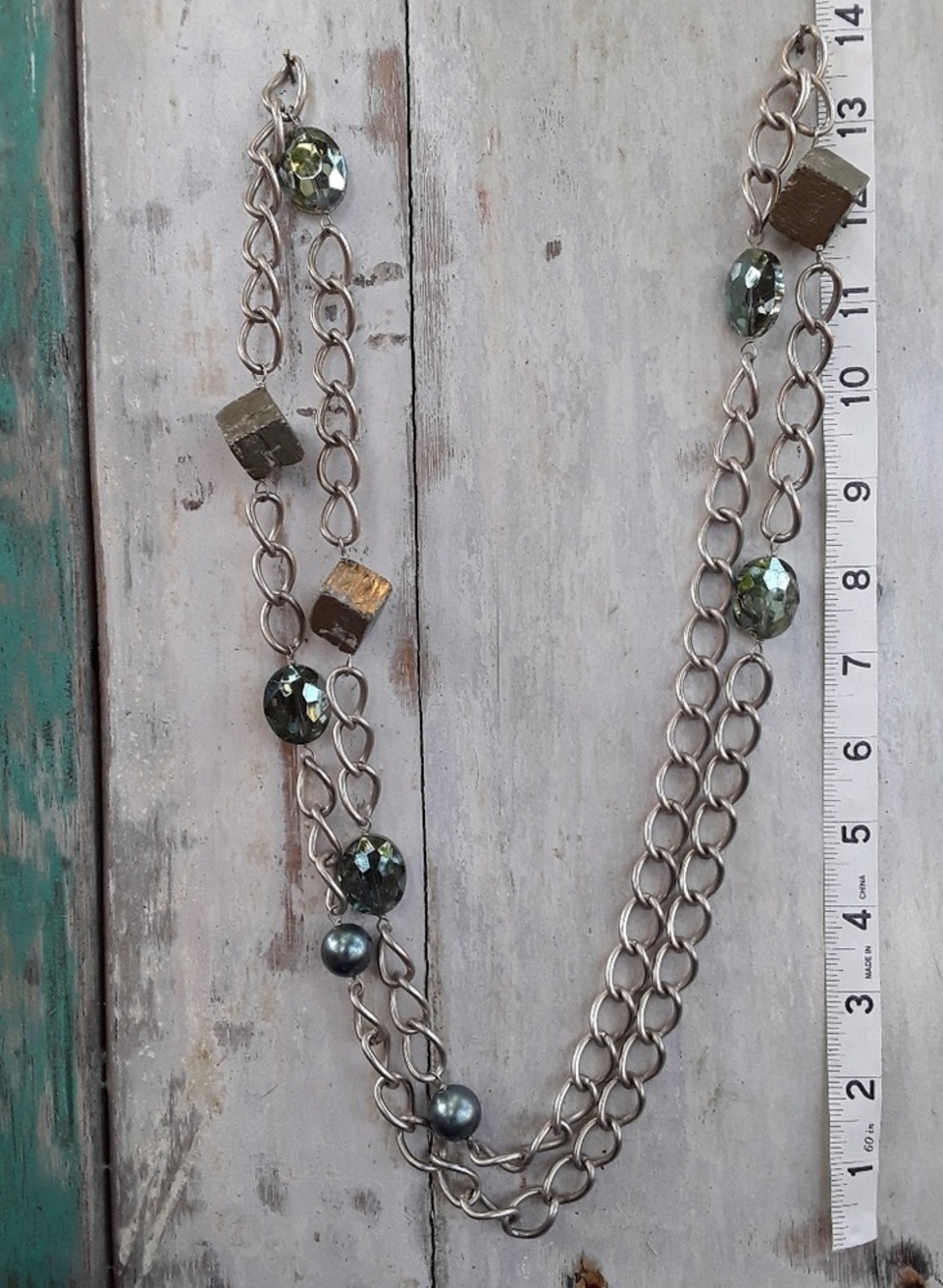 Pearl and crystal necklace - Picture 4 of 4